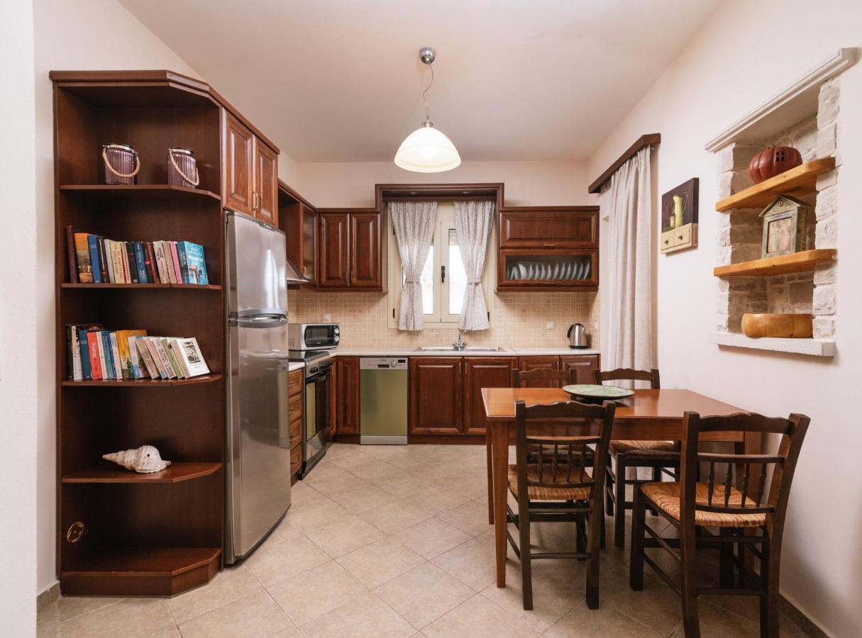 פיטסידיה Villa Eleni מראה חיצוני תמונה