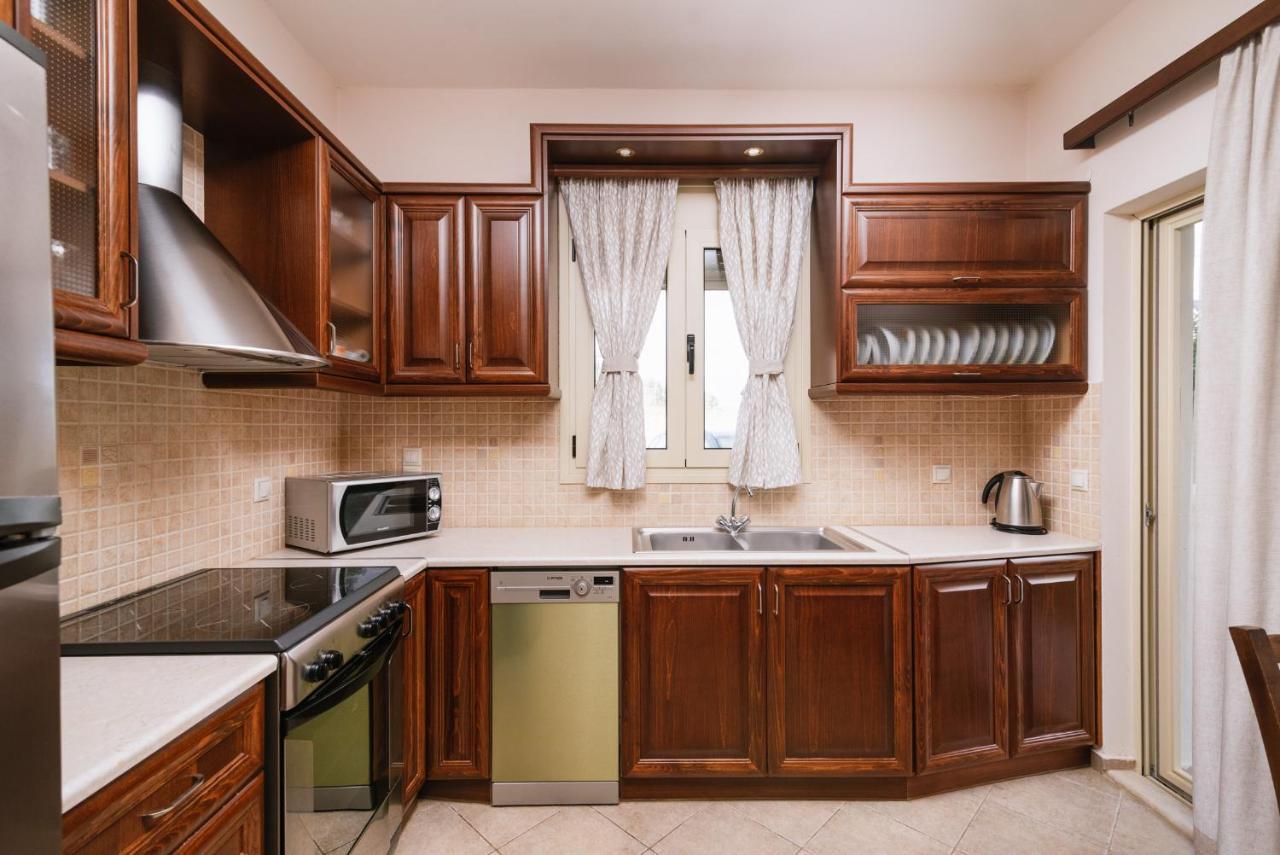 פיטסידיה Villa Eleni מראה חיצוני תמונה
