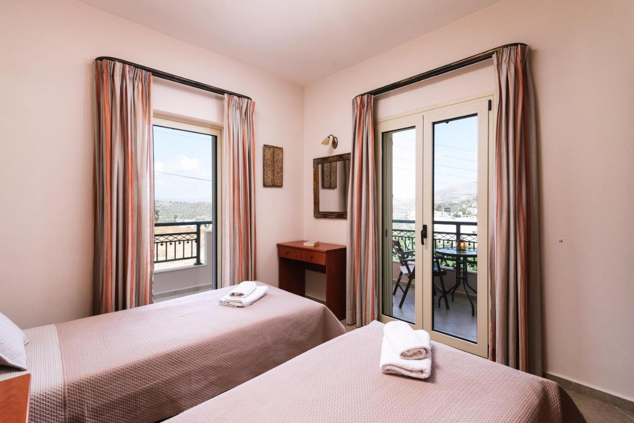 פיטסידיה Villa Eleni מראה חיצוני תמונה