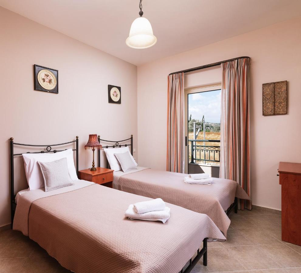 פיטסידיה Villa Eleni מראה חיצוני תמונה